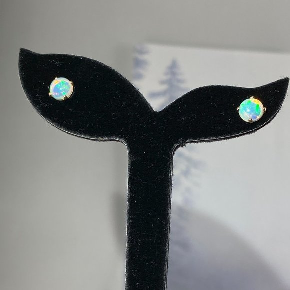 Vintage Exquisite 6MM Round Opal Cabochon Earrings - Picture 3 of 13